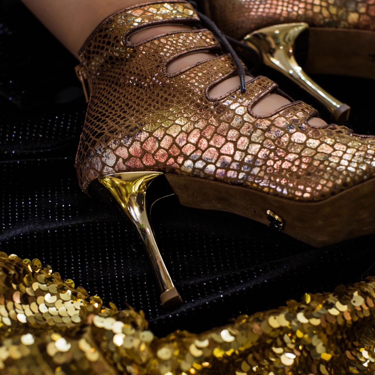 Magnet Tempt Tanzschuhe in Bronze Leder